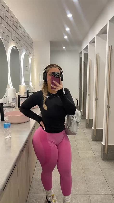 twerk gyatt|ThickFit Tok (@thickfittok) .